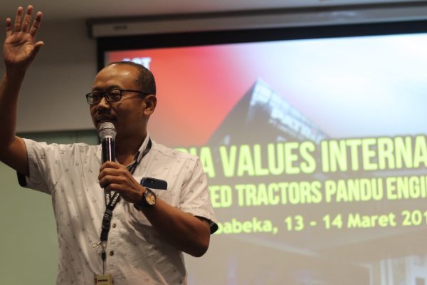 Program Internalisasi Budaya Perusahaan PT. United Tractors Pandu Engineering 4 Program Internalisasi Budaya Perusahaan PT. United Tractors Pandu Indonesia