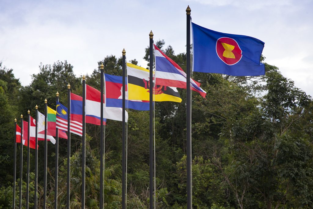 Bagaimana Pendapat Para CEO ASEAN Tentang Pengaruh Krisis Amerika dan China